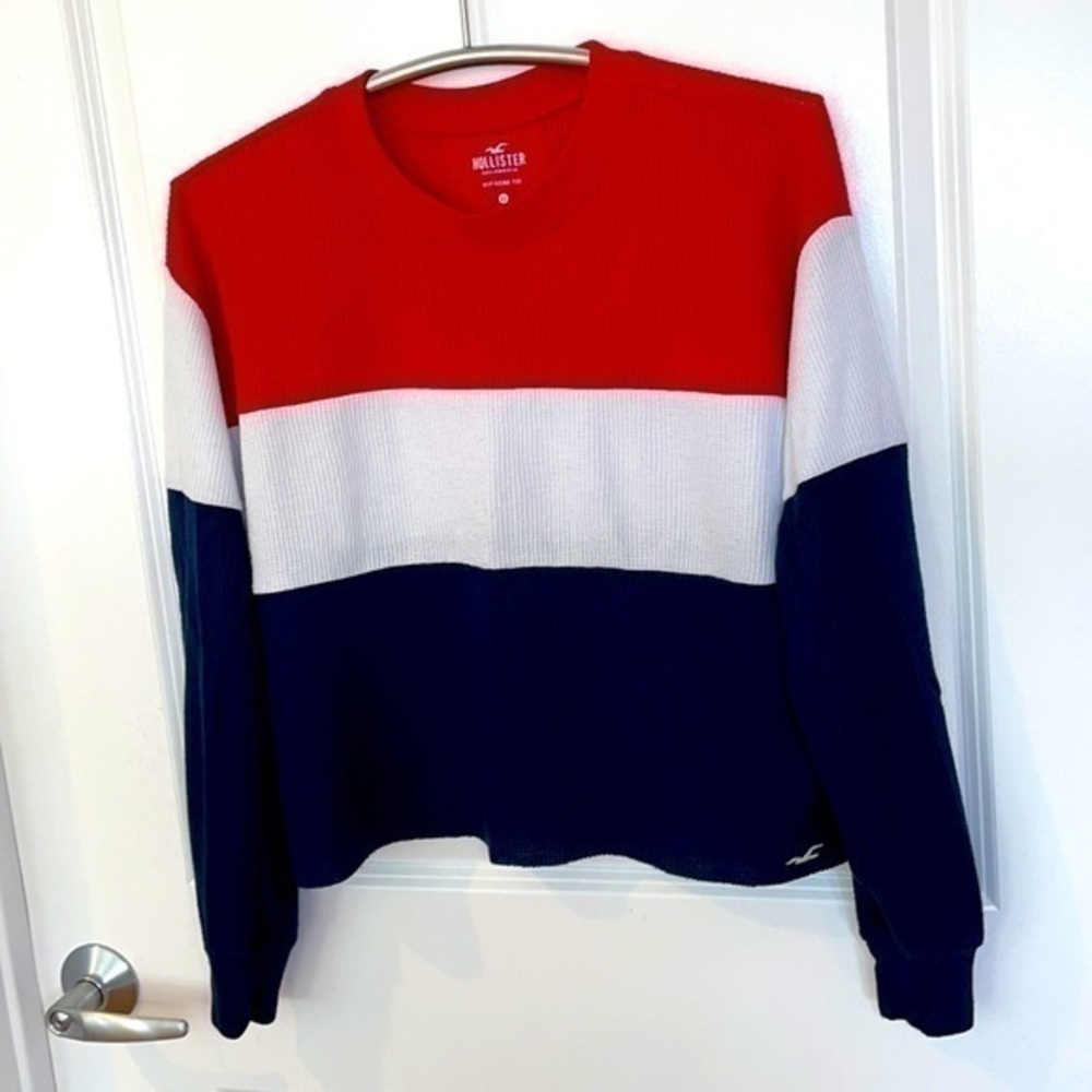 HOLLISTER | Women’s Red, White & Blue Horizontal Striped Crop Top Long Sleeve